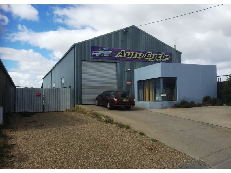 1 Mortimer Place, Wagga Wagga NSW 2650