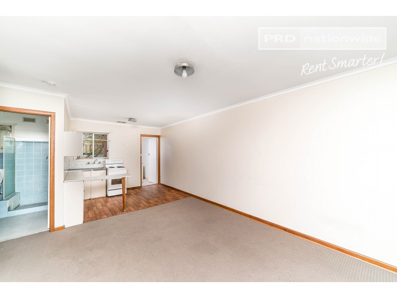 2/3 Higgins Avenue, Wagga Wagga NSW 2650