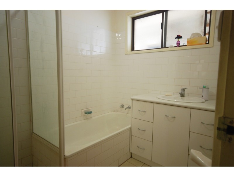 33 Anne Street, Tolland NSW 2650