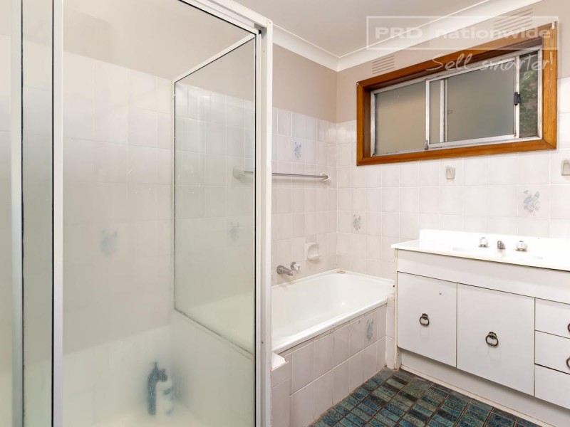 19 Buchhorn Street, Tolland NSW 2650