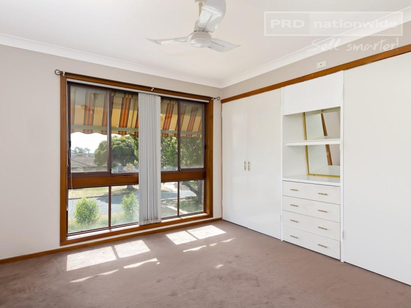 19 Buchhorn Street, Tolland NSW 2650