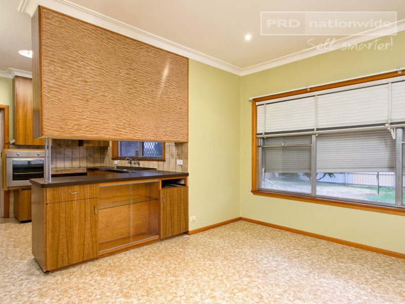 24 MacArthur Street, Ashmont NSW 2650