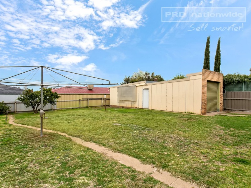 24 MacArthur Street, Ashmont NSW 2650