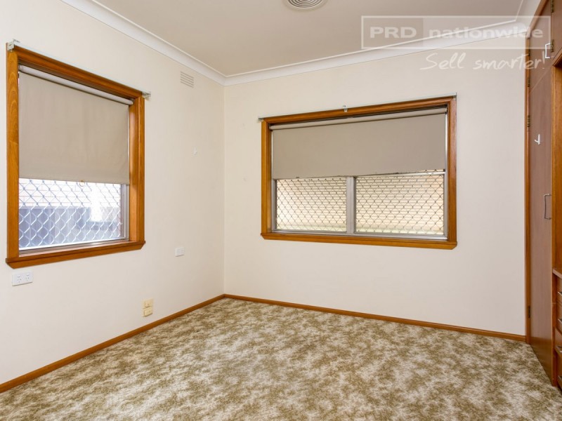 24 MacArthur Street, Ashmont NSW 2650