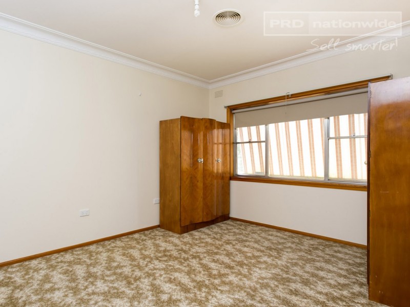 24 MacArthur Street, Ashmont NSW 2650