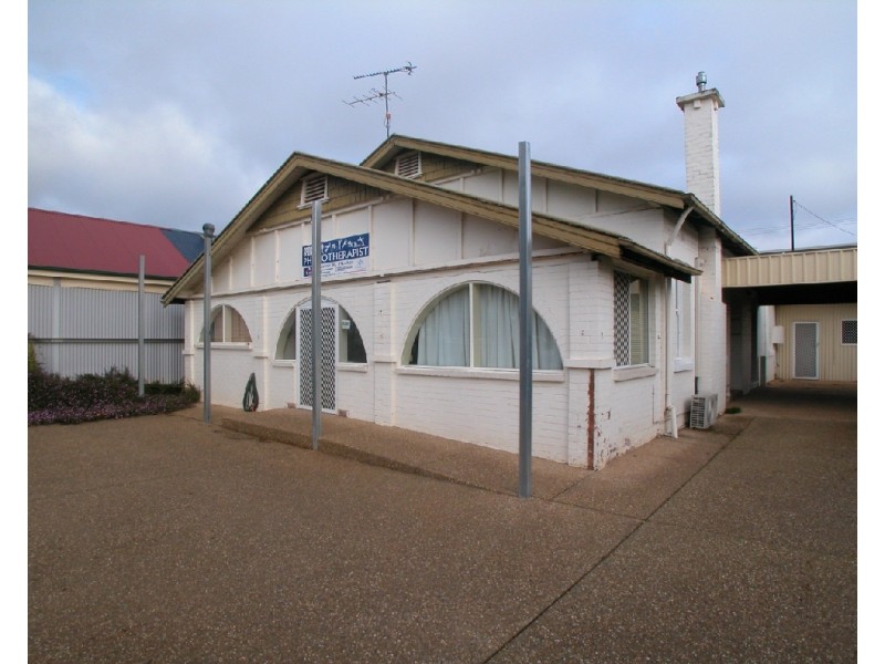 20 Fitzhardinge Street, Wagga Wagga NSW 2650
