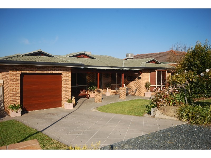 34 Gunn Drive, Estella NSW 2650