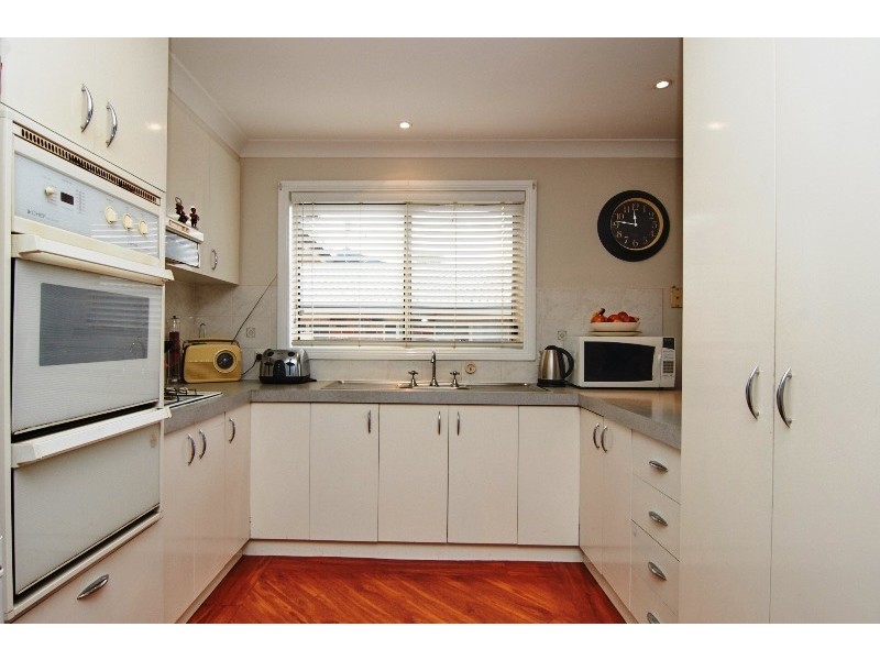 34 Gunn Drive, Estella NSW 2650