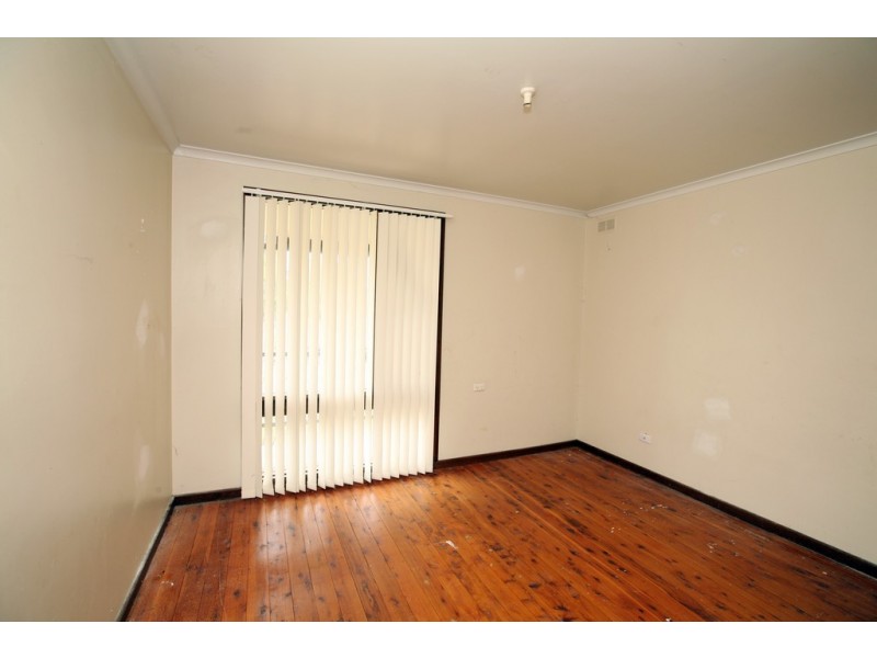 8 Arnott Street, Ashmont NSW 2650