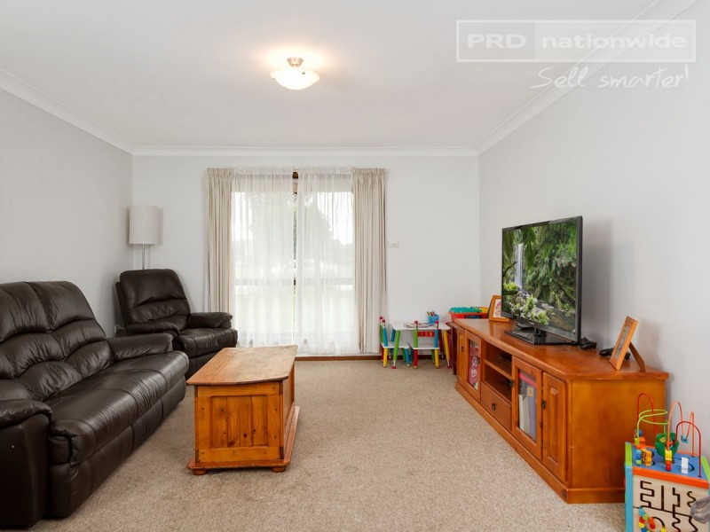 60 Brunskill Road, Lake Albert NSW 2650