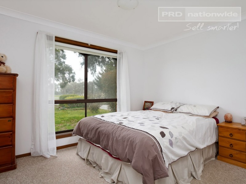 60 Brunskill Road, Lake Albert NSW 2650