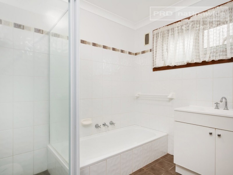 60 Brunskill Road, Lake Albert NSW 2650