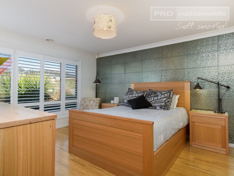 6 Osterley Street, Bourkelands NSW 2650