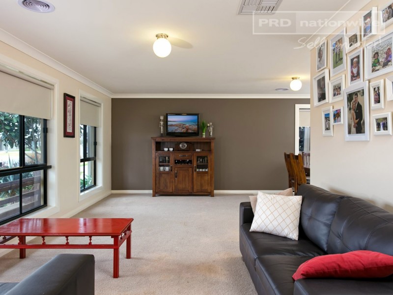 22 Mirrul Street, Glenfield Park NSW 2650