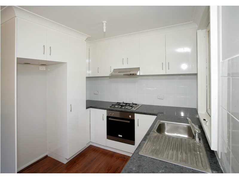 152 Raye Street, Tolland NSW 2650