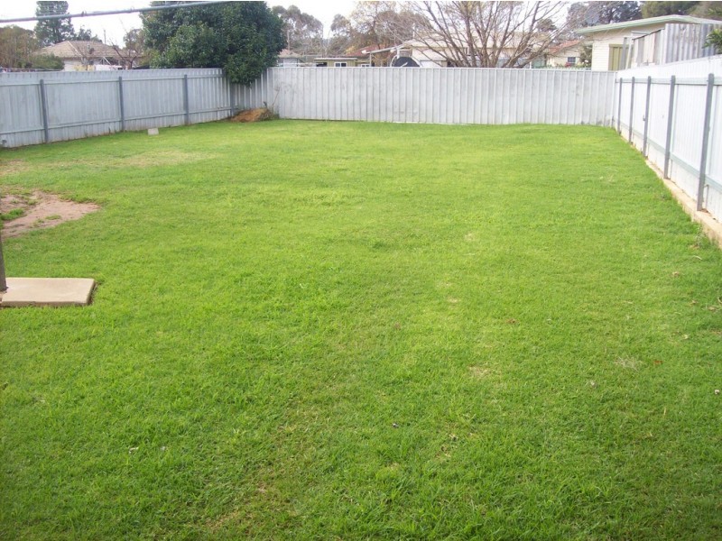 27 Sepik Road, Ashmont NSW 2650