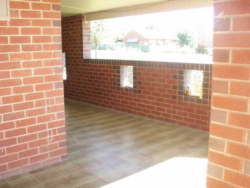 86 Fernleigh Road, Turvey Park NSW 2650