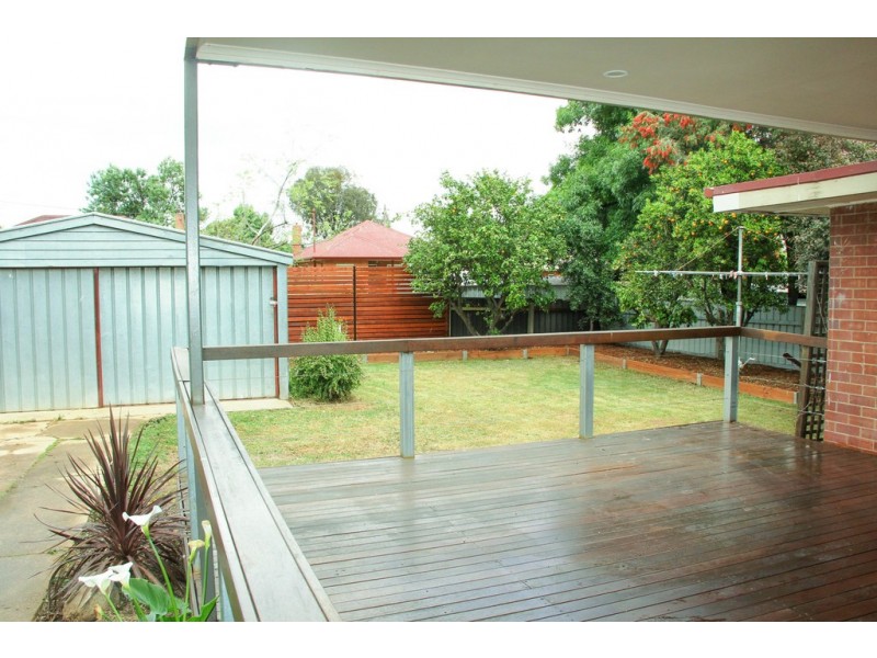 86 Fernleigh Road, Turvey Park NSW 2650