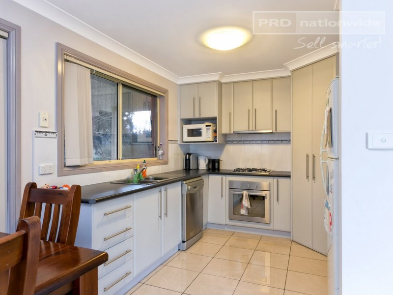 1 Adjin Street, Mount Austin NSW 2650