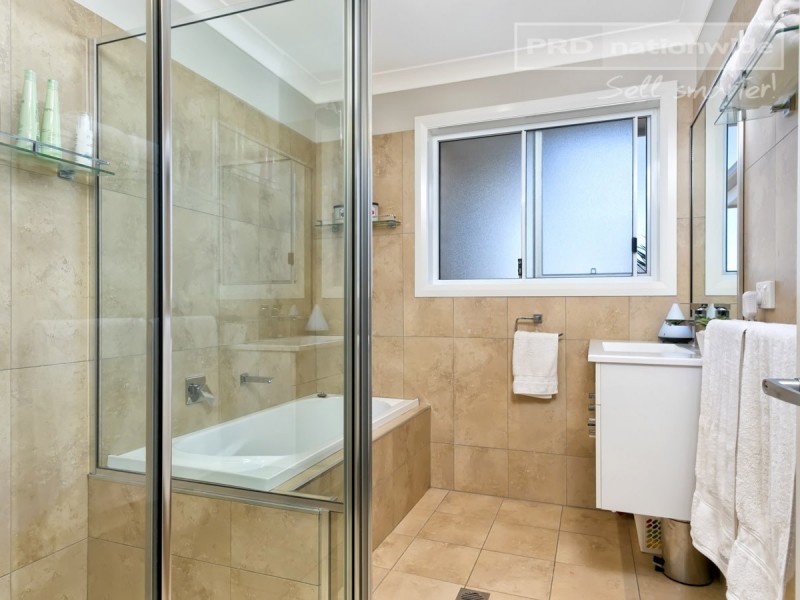 1/14 Willang Crescent, Glenfield Park NSW 2650