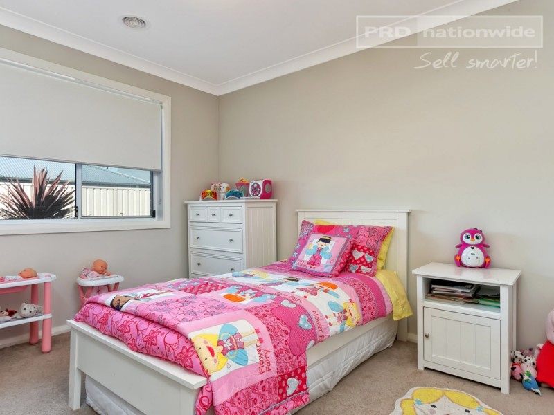 1/14 Willang Crescent, Glenfield Park NSW 2650