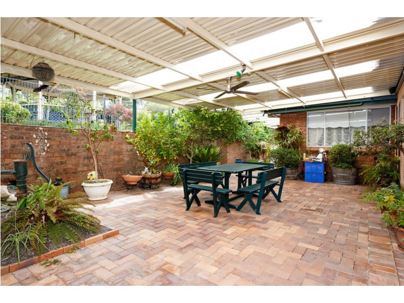 77 Simkin Crescent, Kooringal NSW 2650