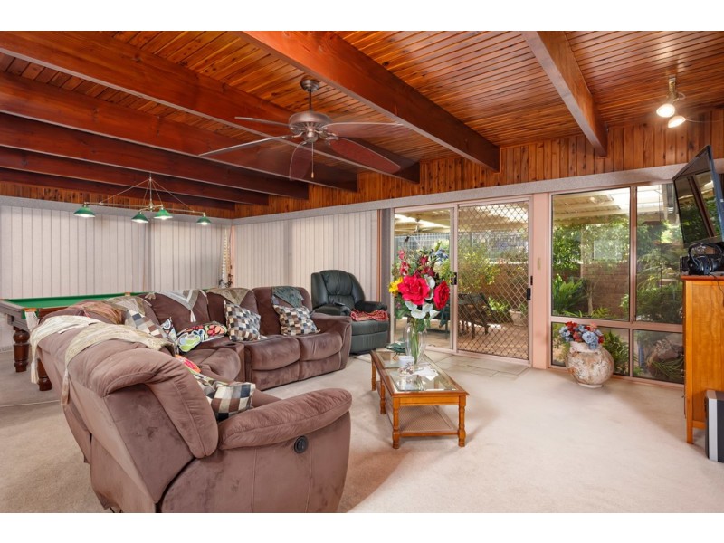 77 Simkin Crescent, Kooringal NSW 2650