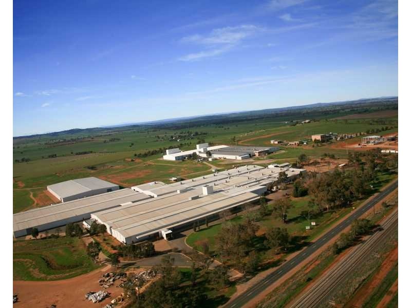 Shed A4 560 Byrnes Road, Bomen NSW 2650