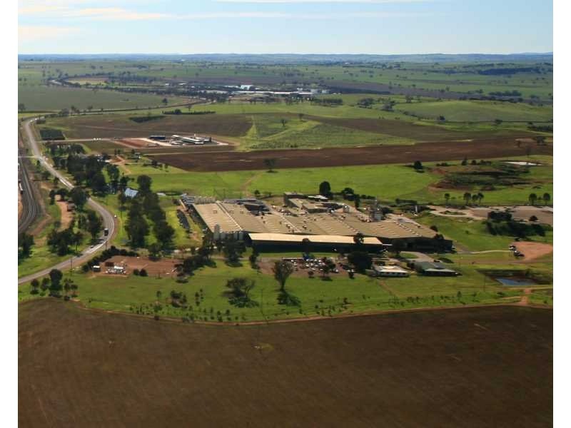 Shed A4 560 Byrnes Road, Bomen NSW 2650