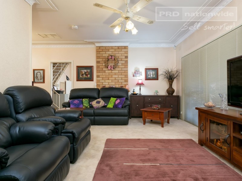 26 Raye Street, Tolland NSW 2650