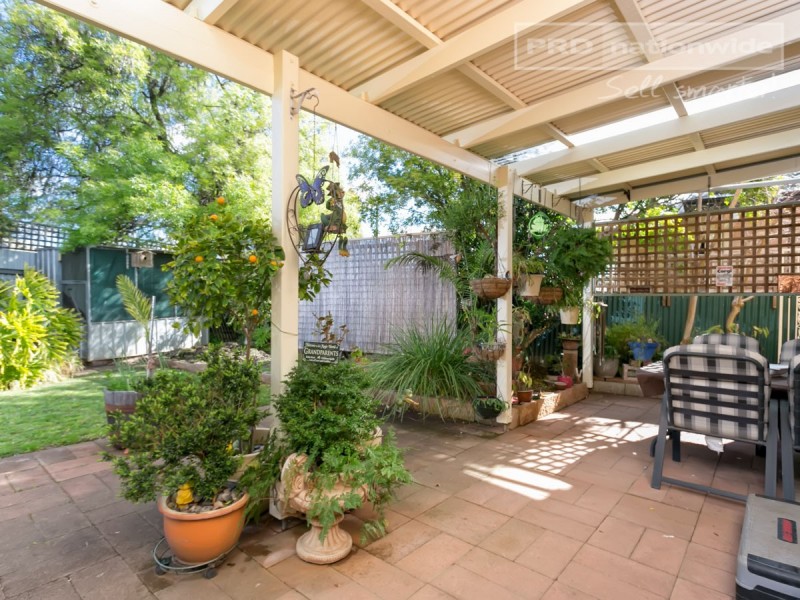 26 Raye Street, Tolland NSW 2650