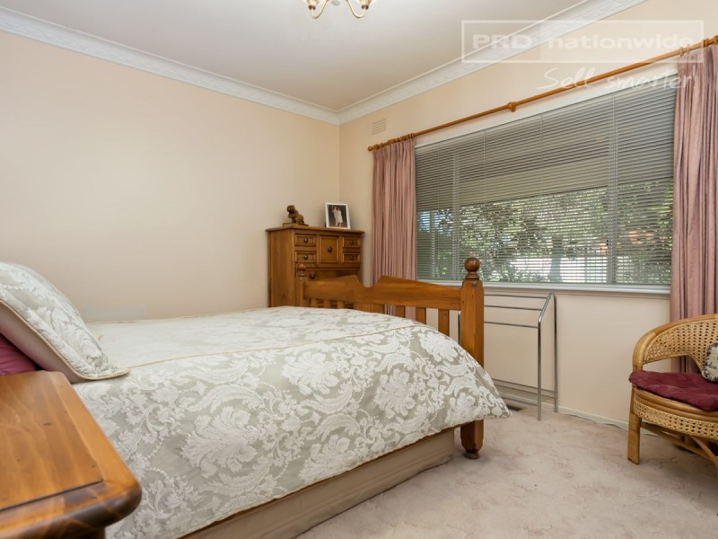 26 Raye Street, Tolland NSW 2650