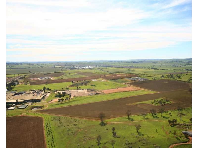 Shed A7 560 Byrnes Road, Bomen NSW 2650
