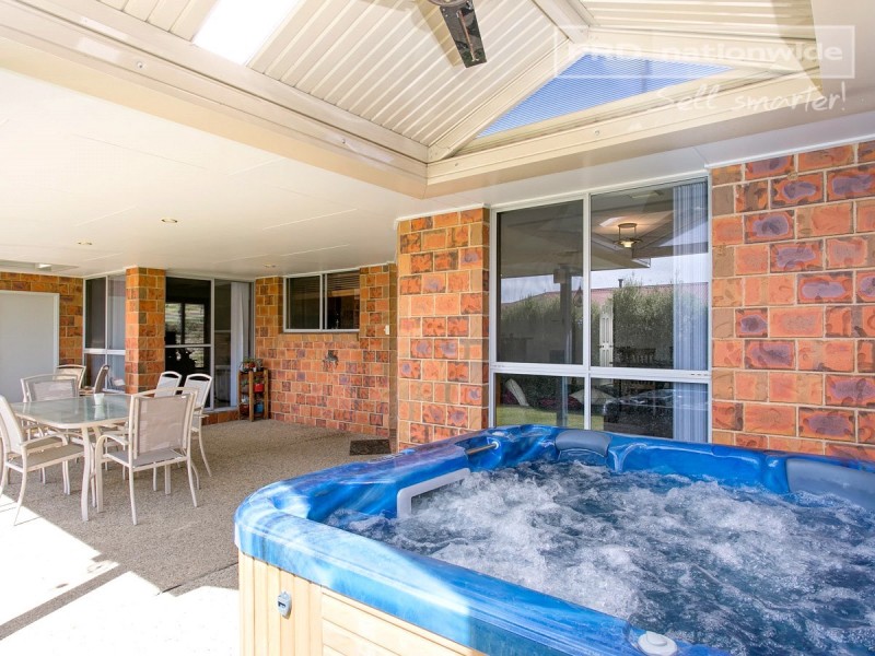 114 Kaloona Drive, Bourkelands NSW 2650