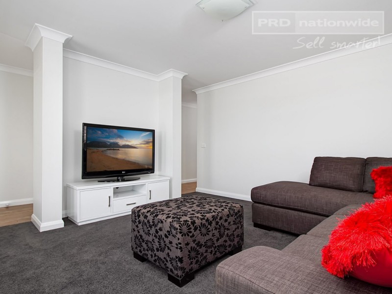 11 Tantoon Circuit, Forest Hill NSW 2651