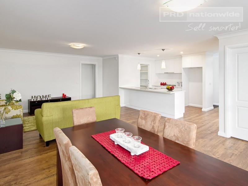 11 Tantoon Circuit, Forest Hill NSW 2651