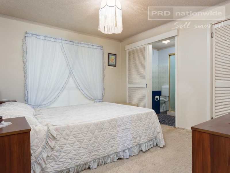 7 Falcon Place, Kooringal NSW 2650