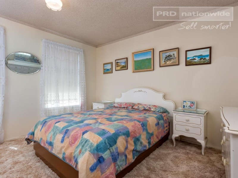7 Falcon Place, Kooringal NSW 2650