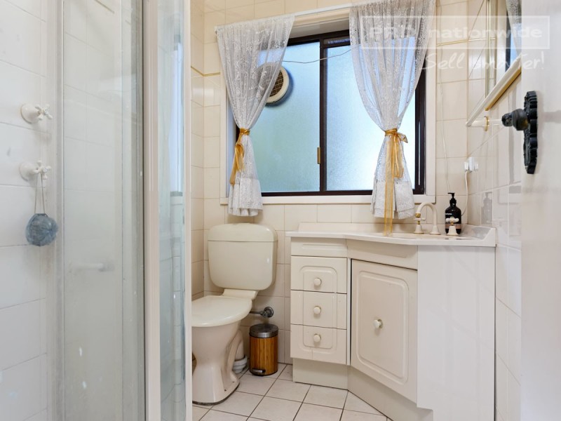 72 Simkin Crescent, Kooringal NSW 2650