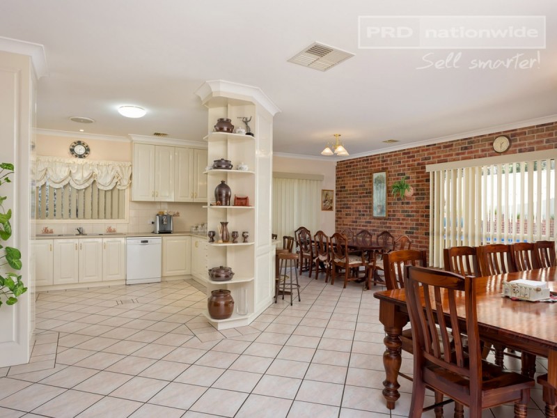 21 Kansas Drive, Tolland NSW 2650