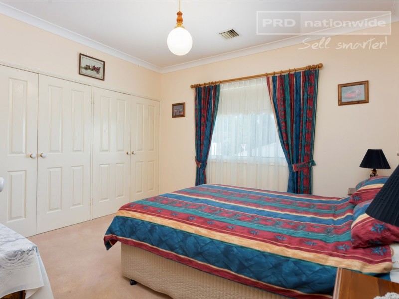 21 Kansas Drive, Tolland NSW 2650