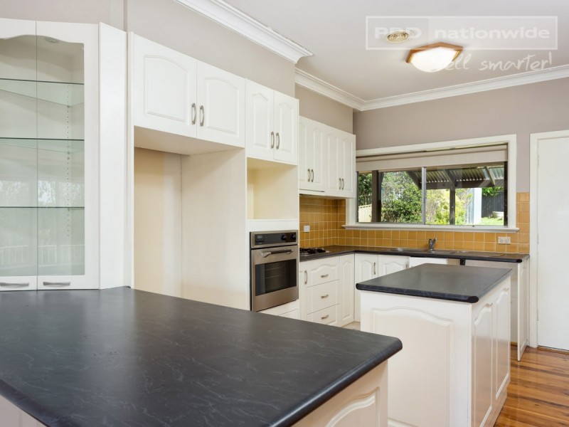 74 Meadow Street, Kooringal NSW 2650