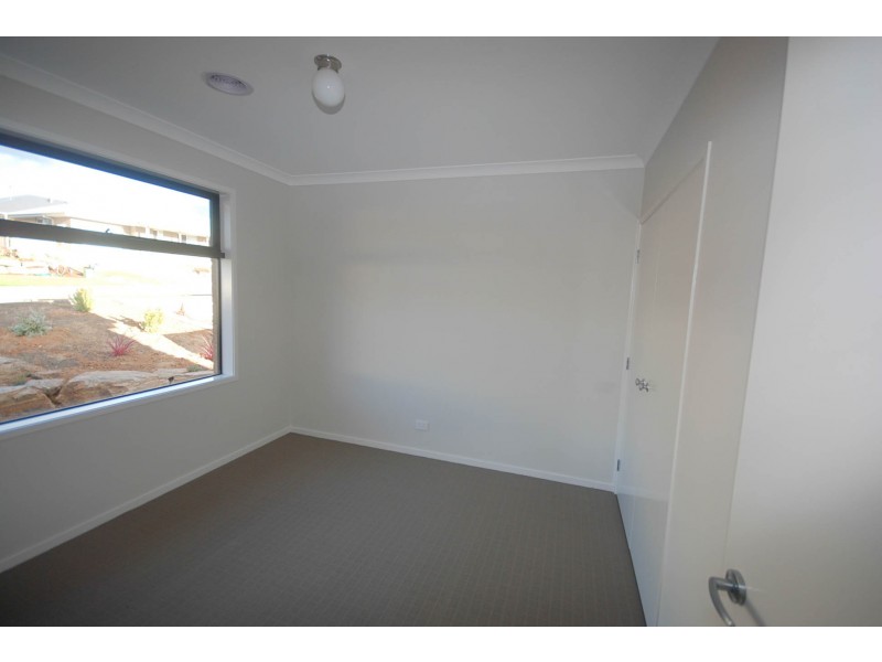 36 Flack Street, Boorooma NSW 2650