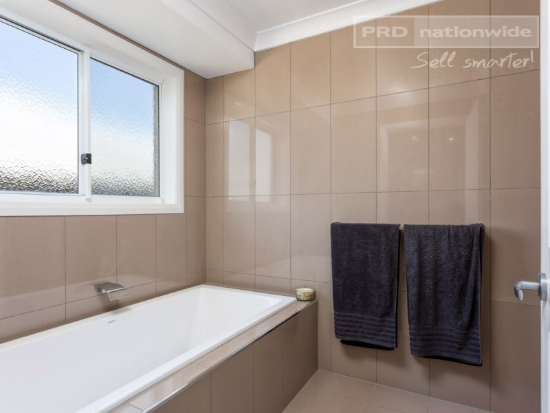 83 Stirling Boulevard, Tatton NSW 2650