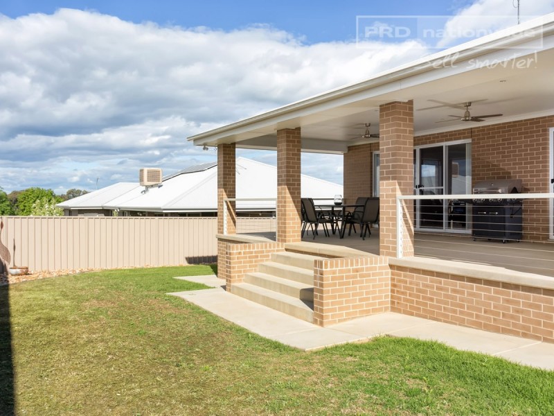 83 Stirling Boulevard, Tatton NSW 2650
