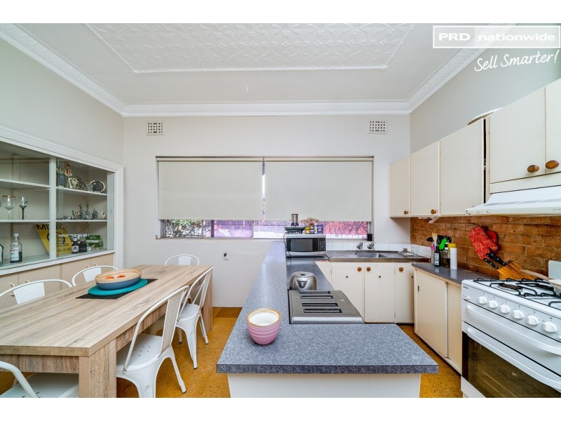 30 Gormly Avenue, Wagga Wagga NSW 2650