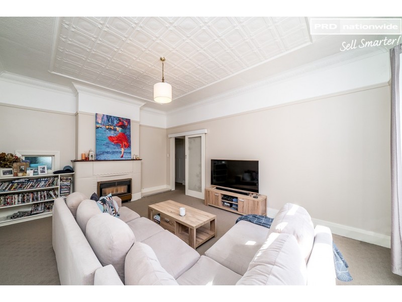 30 Gormly Avenue, Wagga Wagga NSW 2650