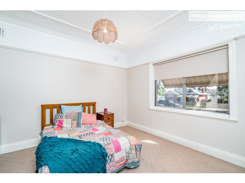 30 Gormly Avenue, Wagga Wagga NSW 2650