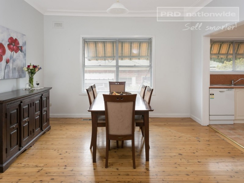 15 Urana Street, Turvey Park NSW 2650