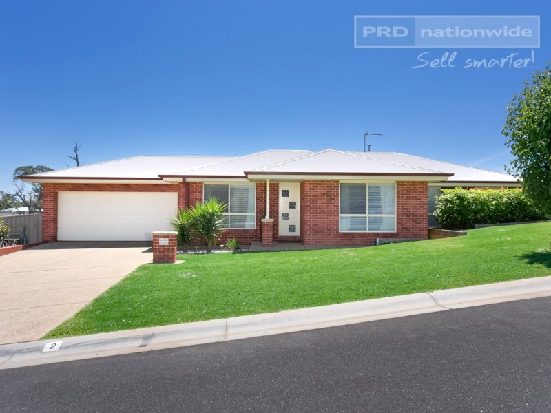 2 Evatt Street, Lloyd NSW 2650